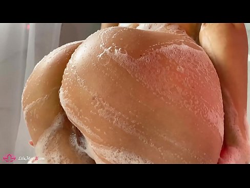 ❤️ Une brune masturbe sa chatte avec un vibrateur jusqu'à un orgasme intense sous la douche. Fuck vidéo at us fr.mass-pr.ru